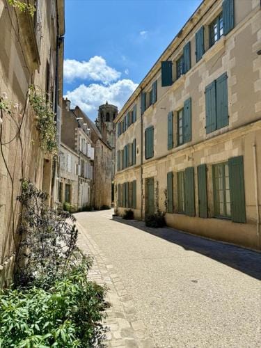 Le Clos Notre Dame hotel particulier hypercentre Poitiers Hotel in Poitiers