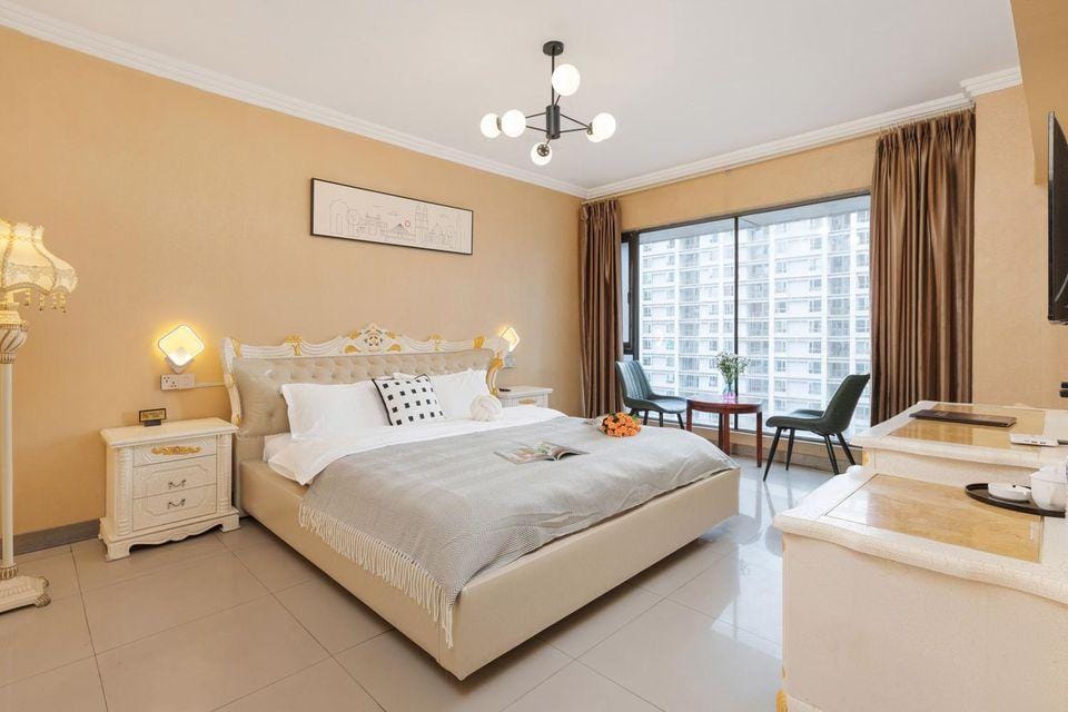 OYO Elegant Hotel (Kunming Good World) Hotel in China