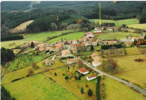 Les Gites du Bois de Chelles Hotel in Auvergne-Rhône-Alpes