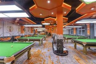 Orange Garden Bizzu Hotel (Bad Boss Billiards Club Shop) Hotel in Zhejiang