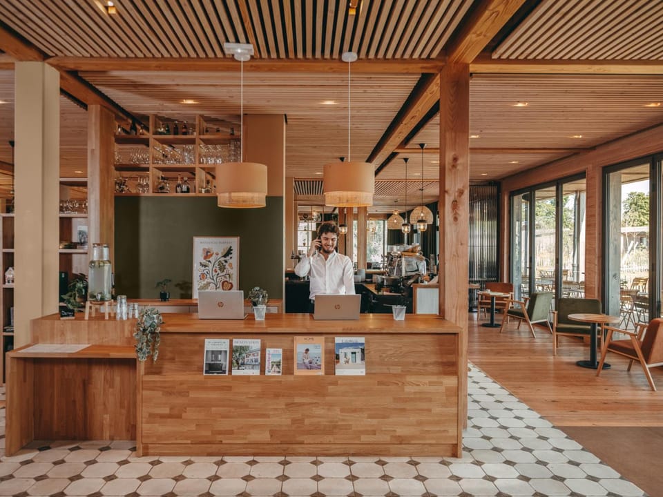 Auberge Le Bout du Parc Hostel in Versailles