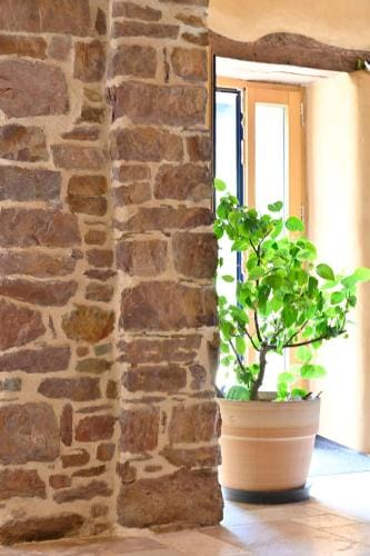 Louzou Les Chambres Aux Loups Hotel in Brittany