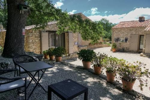 Les Chambres du Hameau Hotel in Gordes