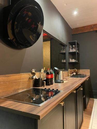 Blackroom Hotel in Arles