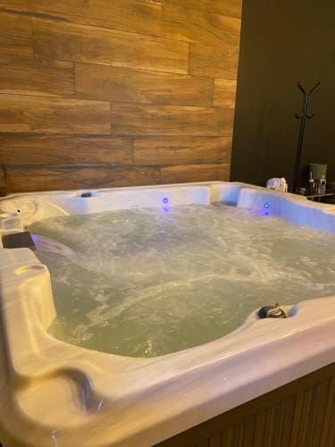 Blackroom Hotel in Arles