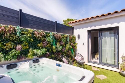 Phuket Hotel in French Riviera