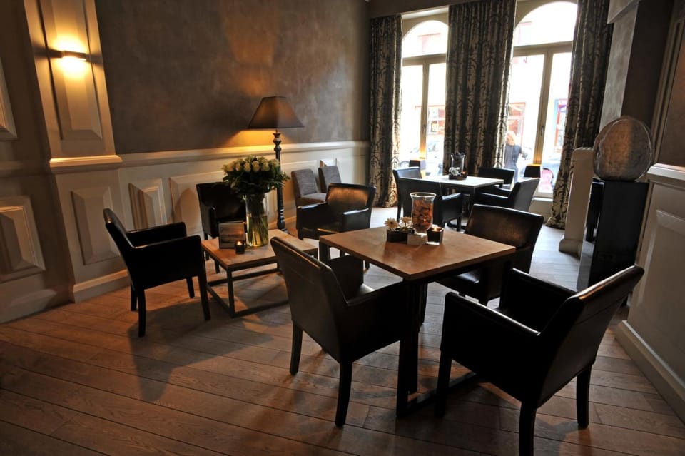 Bar/lounge
