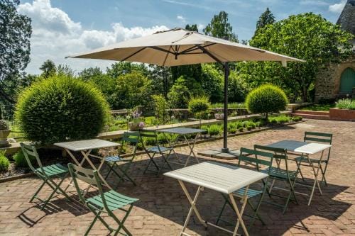 Domaine de Kerrosen a proximite du port de Dinan, sur la Rance Hotel in Brittany