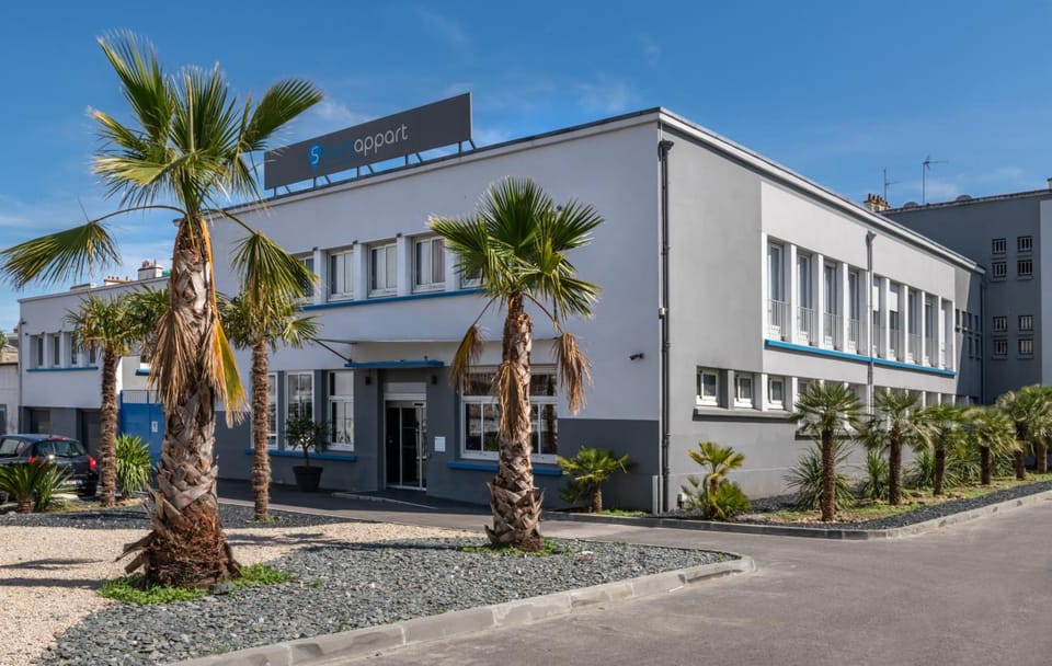 Smartappart Lorient Hotel in Lorient
