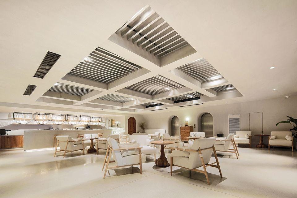 Noah's Ark in the City Hotel in Hangzhou