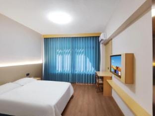 Hangzhou Molan Hotel (Guihua West Road Subway Station) Hotel in Hangzhou