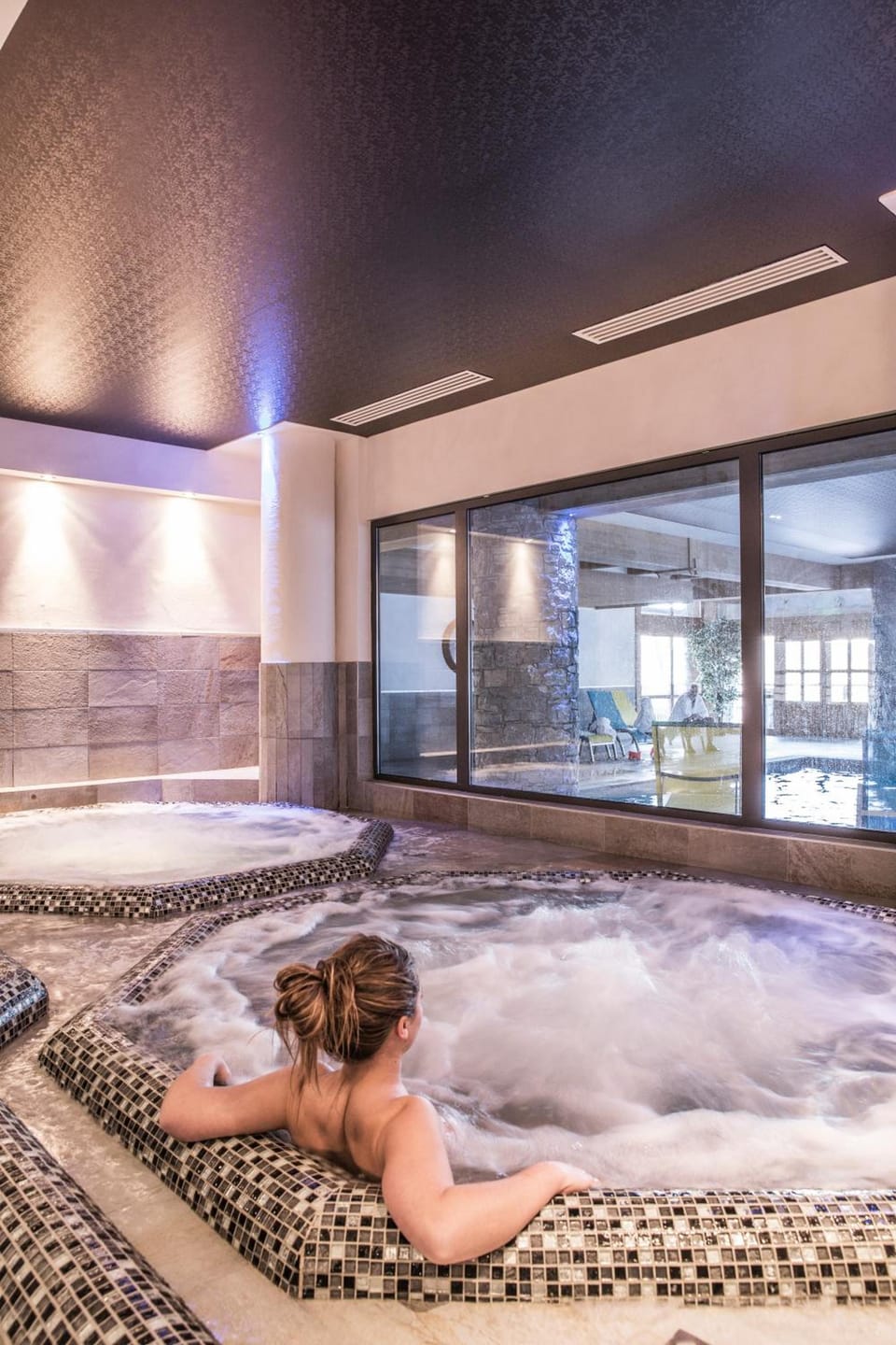 Hot tub