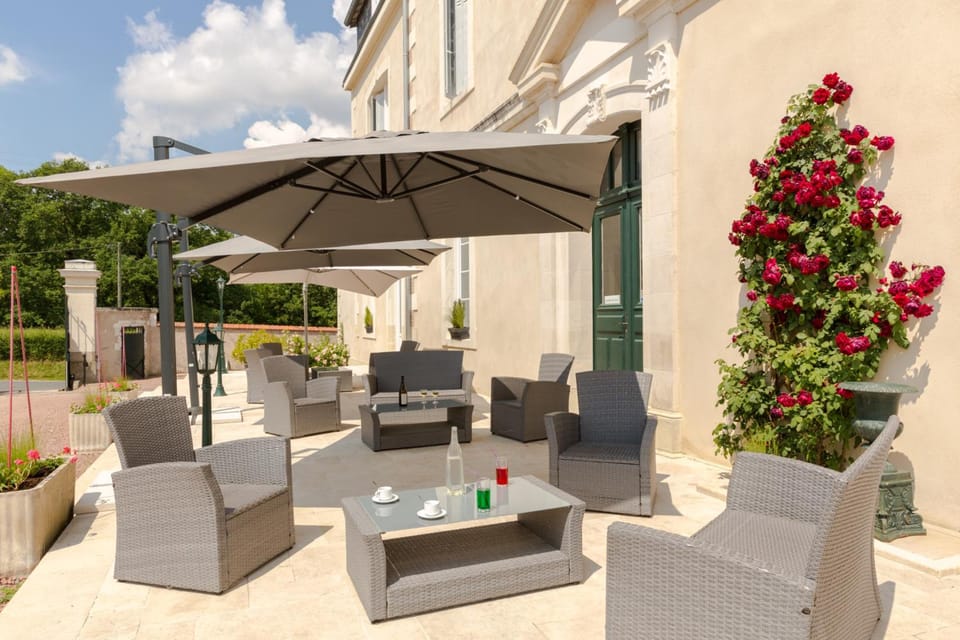 Hotel Le Haut des Lys Hotel in Centre-Val de Loire