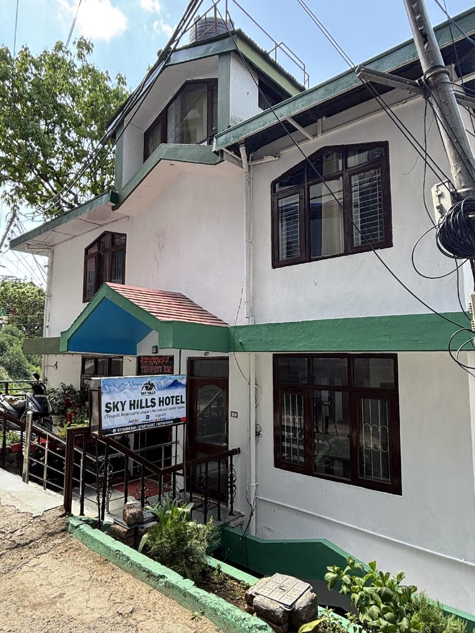 Sky Hills Hotel Inn in Shimla
