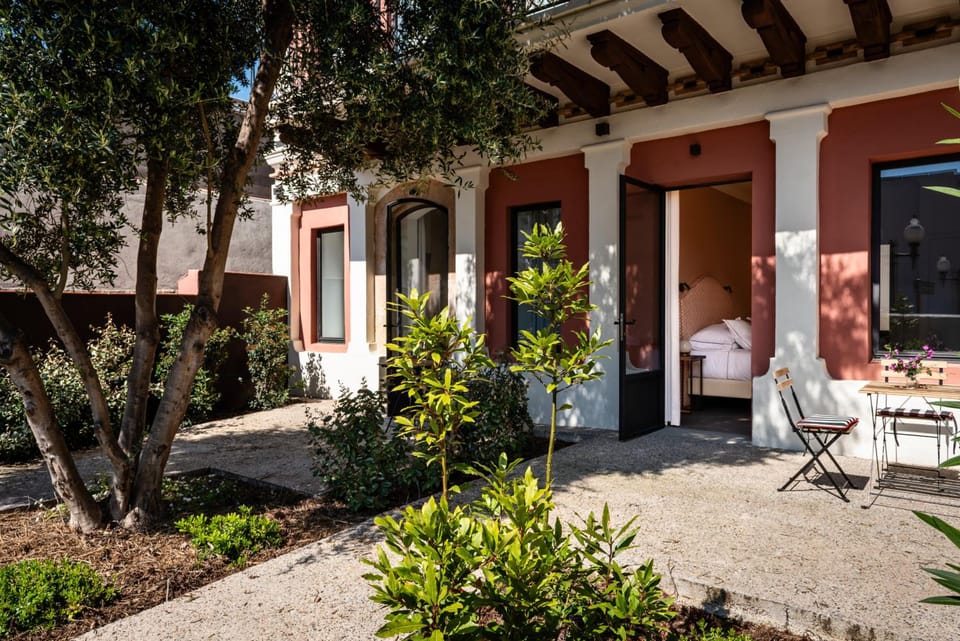 Hotel Boutique Lapety Hotel in Tarragona