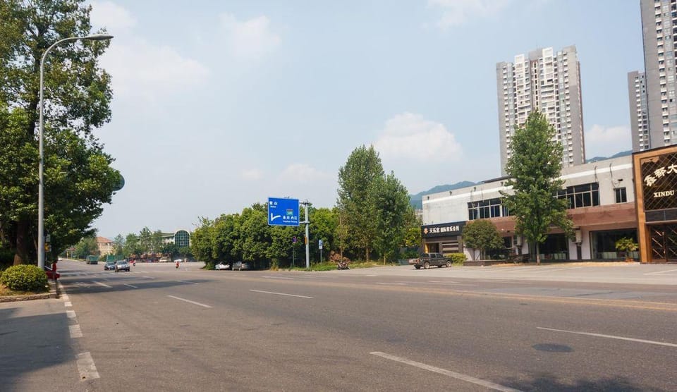 Huilong Business Hostel Hotel in China