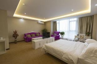 Super 8 Hotel (Kunshan High-tech Zone Meifeng Road) Hotel in Shanghai