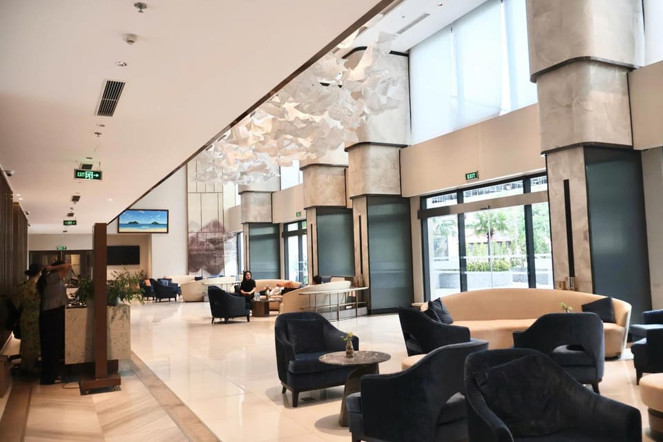 Ha Long Sapphire Apartment hotel in Laos