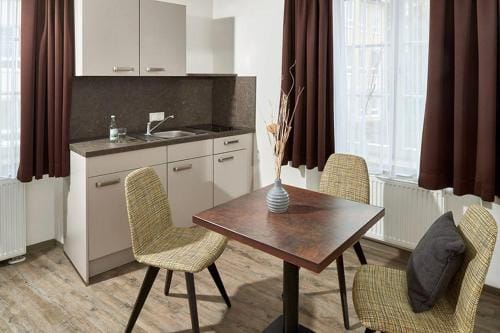 Gastehaus Stiftsstadt - urban lifestyle Kempten by Hotel Peterhof Inn in Kempten