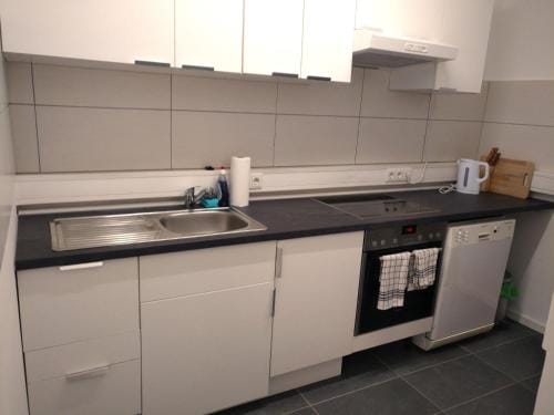 BS Monteurunterkunft BE1 Hotel in Bergisch Gladbach