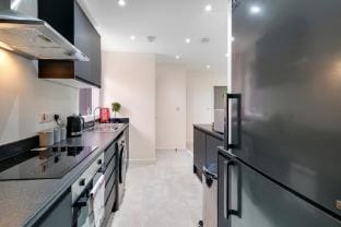Newly Converted 2BDR 1BA APT in Hounslow Hotel in Isleworth