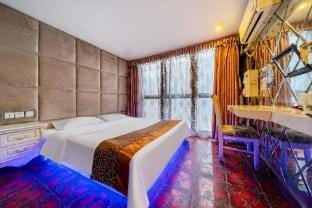 Burton Hotel (Shanghai Songjiang Jiuting Subway Station Branch) Hotel in Shanghai