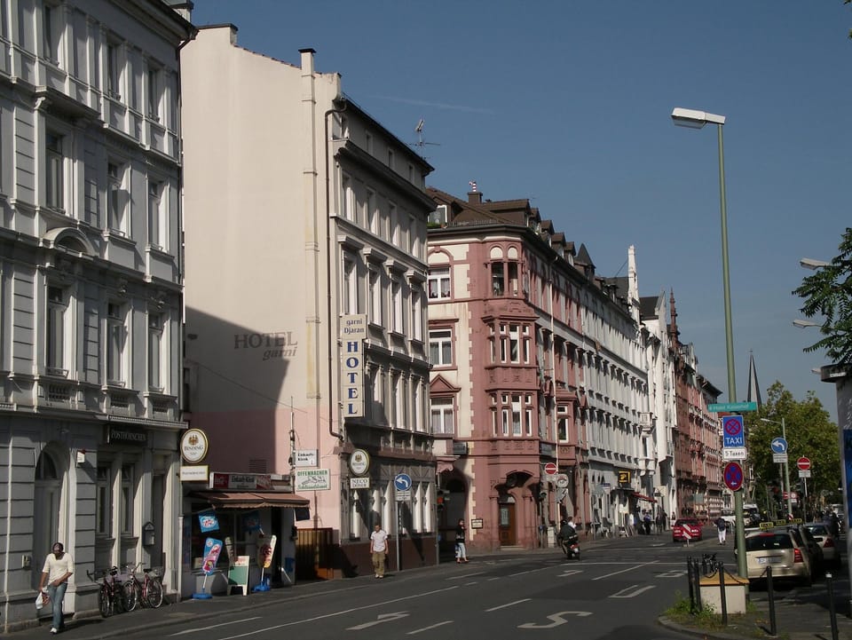 Hotel Garni Djaran Hotel in Offenbach