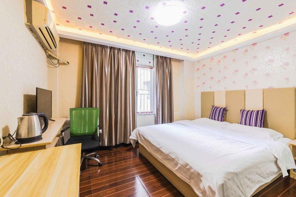 Hanglong Hostel Hotel in Hangzhou