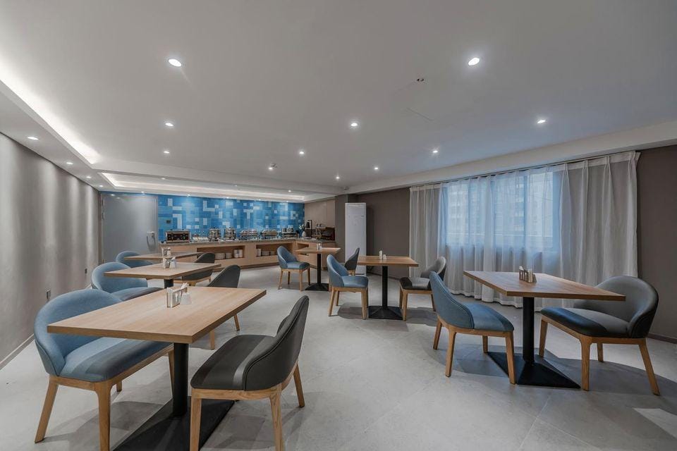 Homeinn · neo (Shanghai Minhang Zhuanqiao Subway Station) Hotel in Shanghai