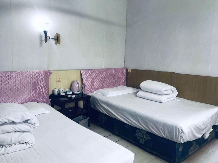 Ningbo Sunshine Hostel Hotel in Zhejiang