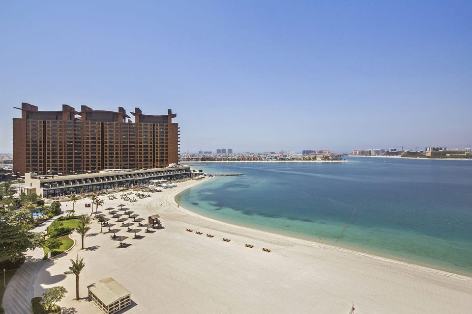 Bespoke Residences - Shoreline Al Nabat Hotel in Dubai