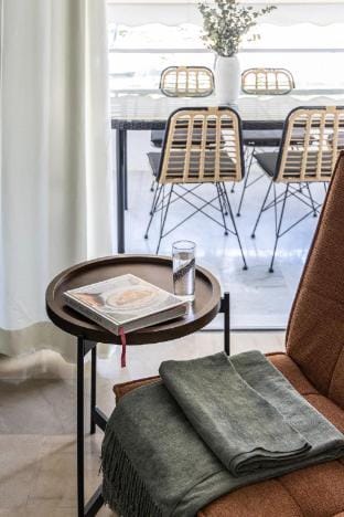 Stylish 1BR Retreat Near Alimos Beach & Tram Hotel in Alimos