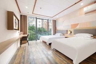 Elong Me Anlai Hotel (Kunshan Railway Station Chaoyang West Road) Hotel in Shanghai