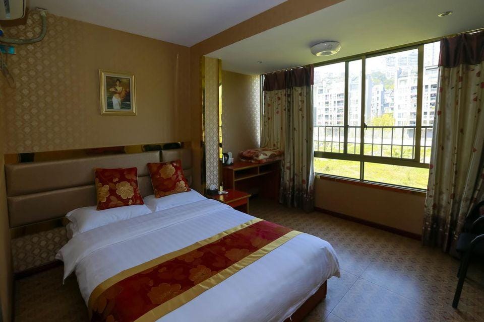 Chongqing Aqi Inn Hotel in China