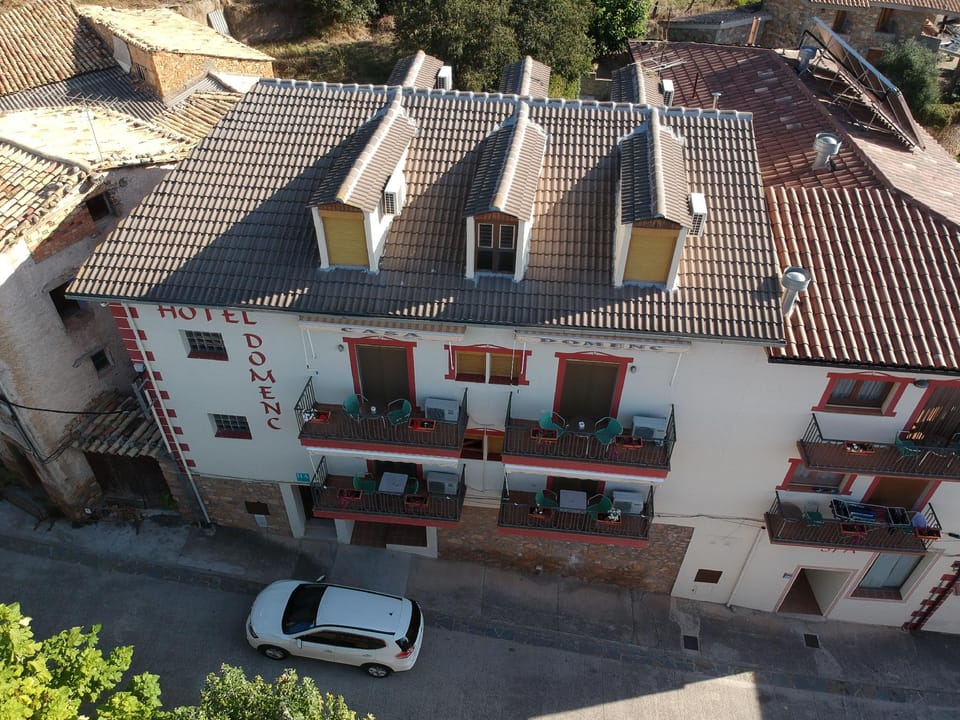 HOTEL DOMENC Hotel in Pallars Jussà