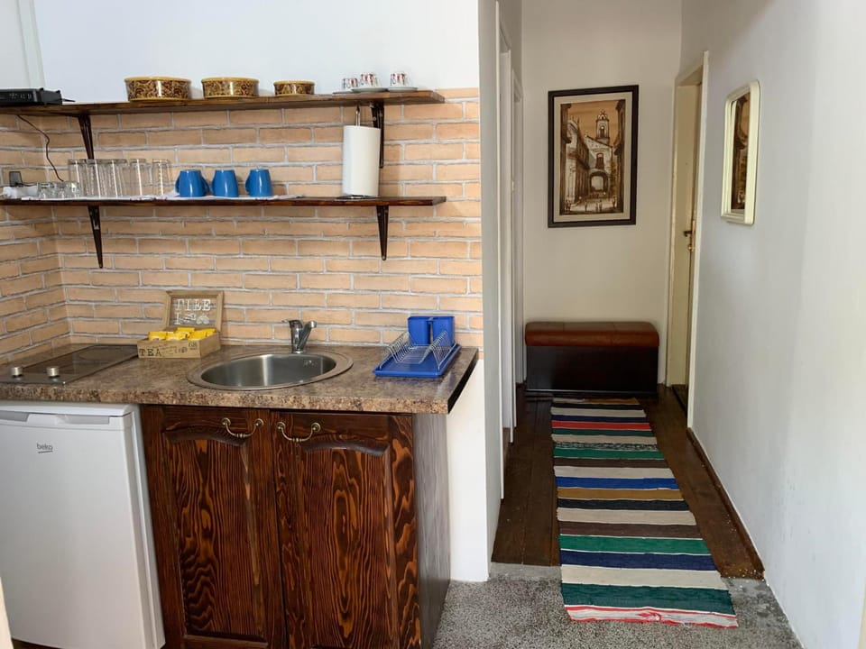 Viktor Rooms Hotel in Dobrota