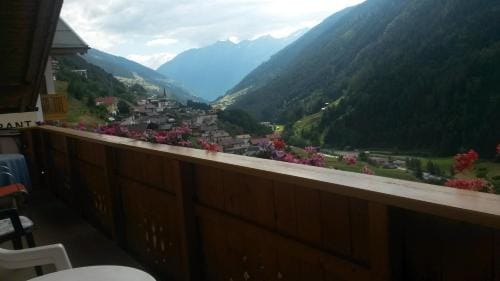 Apart Garni La Fontana Hotel in Canton of Grisons