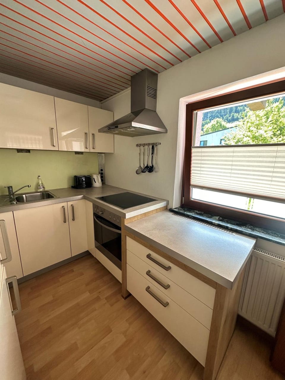 Pension Monika, Cozy B&B, newly renovated rooms in Kaprun Hotel in Piesendorf