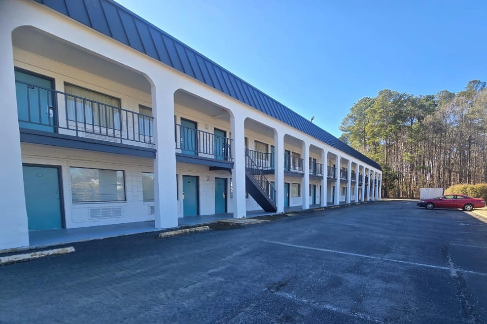 Sunrise Inn By OYO Newport News US-60 Hotel in Newport News