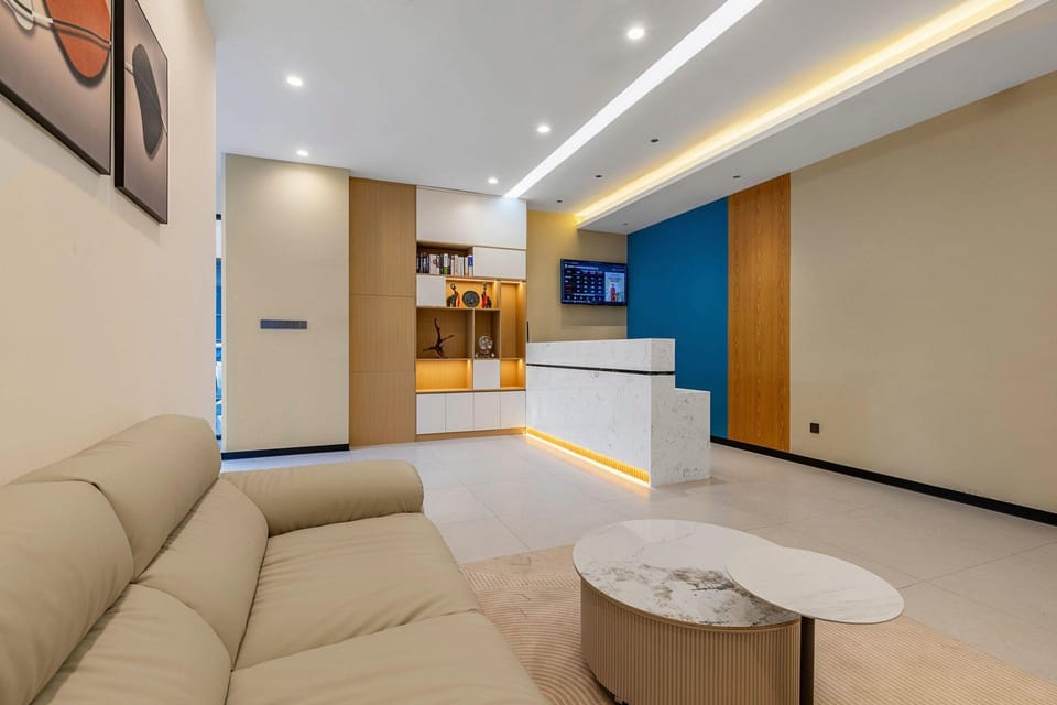 Home Inns Group - Shanghai Pudong New Area Lingang Dishui Lake Paibo Cloud Hotel Hotel in Shanghai
