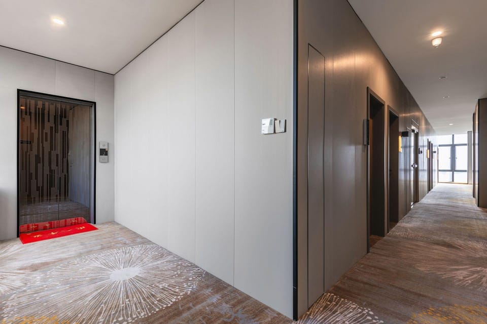 Home Inns Group - Shanghai Pudong New Area Lingang Dishui Lake Paibo Cloud Hotel Hotel in Shanghai