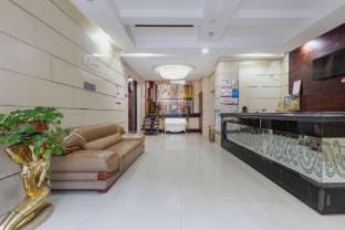 Tulok Light Hotel (Beibaixiang Branch) Hotel in Zhejiang