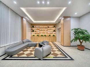 Huihe New Center Hotel (Taizhou Luqiao Wuyue Plaza Branch) Hotel in Zhejiang