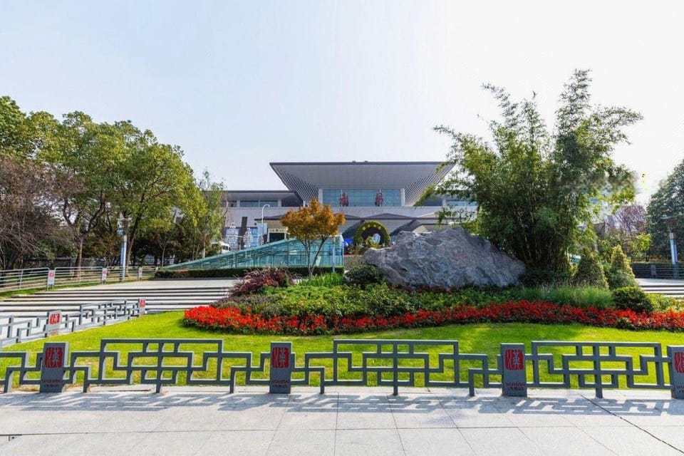 128 Sunshine Hotel Apartment Hotel in Wuhan