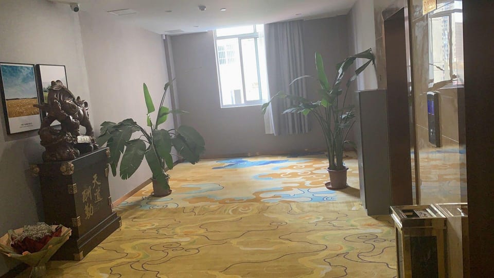 Kowloon Business Hotel Hotel in Jiangsu
