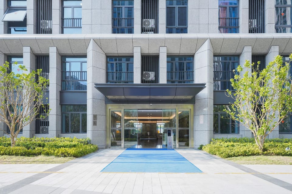 Blue Bay Holiday Hotel Apartment (Baijiahu Zhonghai Longwan Branch) Hotel in Nanjing
