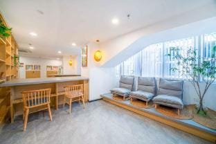 Jinghuang Youth Hostel (Binjiang Star Avenue Branch) Hotel in Hangzhou