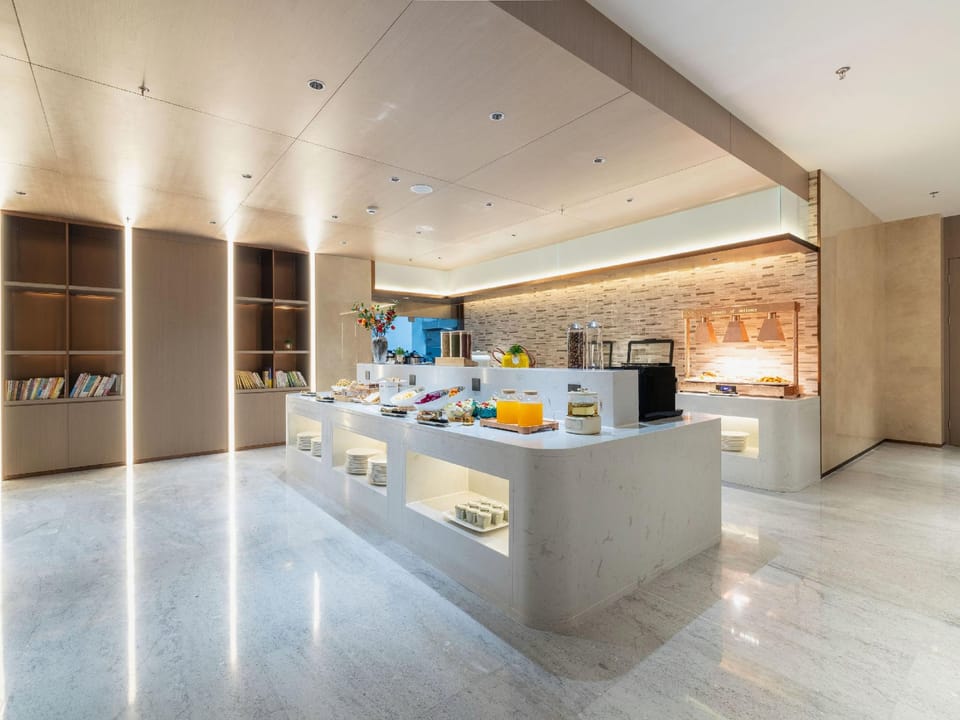 Lavande Hotel (Zaozhuang Guangming Square Branch) Hotel in Jiangsu