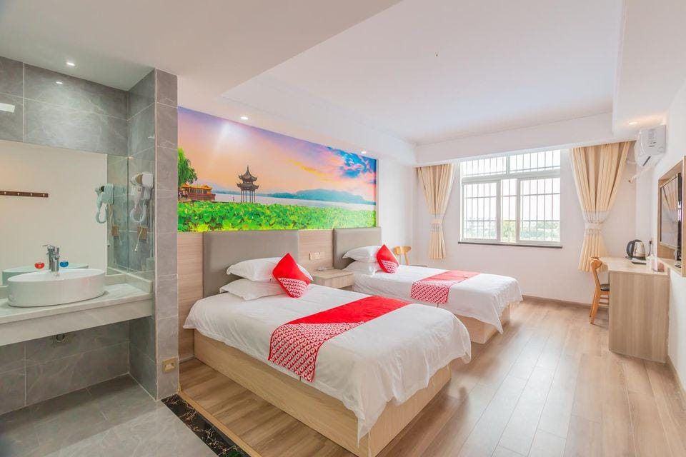 Jinbi Huihuang Hotel (Hangzhou Donghu North Road) Hotel in Hangzhou