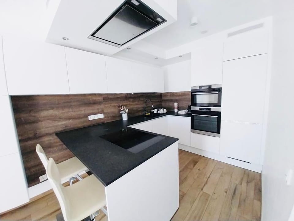 Luxury 2 bedrooms with Parking&Terrace Hotel in Luxembourg